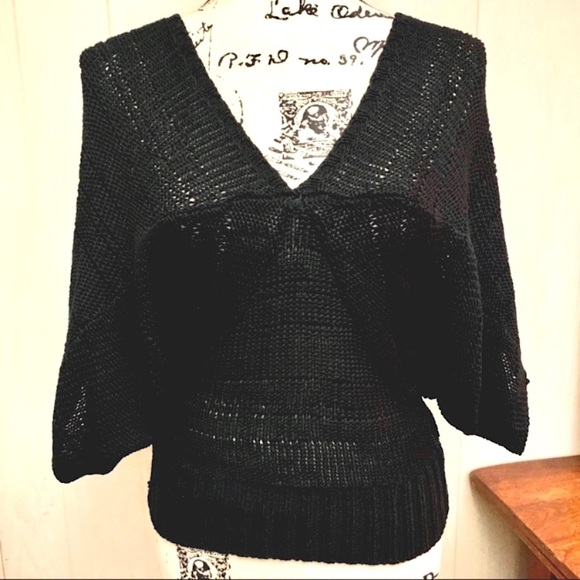 The Clothing Company Knit Butterfly Top Woman - Picture 1 of 5
